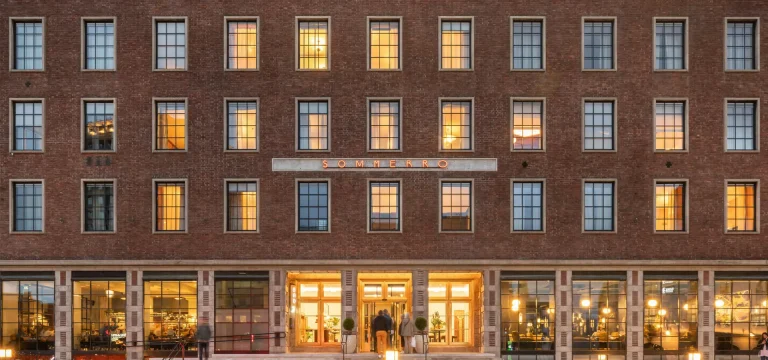 a building with many windows